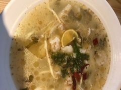 -乐达酸菜鱼面(山师东路店)
