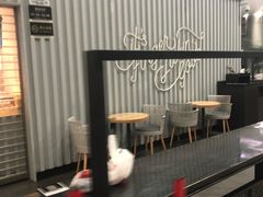 大堂-肯德基(成都机场T2到达精选店)