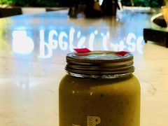 牛油果燕麦珍宝爽冰乐-Peet's 皮爷咖啡(东湖路手作店)