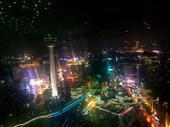 -云顶旋转自助景观餐厅