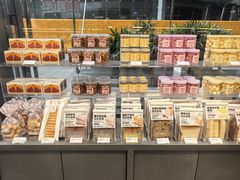 -好利来(上海虹桥新天地Lab主题店)
