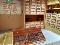 -奈尔宝·国风主题儿童乐园·亲子餐厅(豫园商城店)