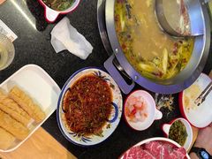 -谭公鱼头·鲜鱼火锅·小龙虾·江湖菜(秀沿路店)