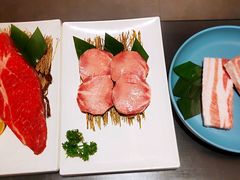 厚切五花肉-韩悦牛排烤肉无限续(宝能中心店)