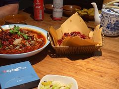 -先启半步颠小酒馆(白麓里店)