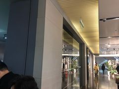 -Acne Studios(芮欧百货店)