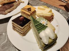 -松咖啡自助餐厅·松北香格里拉