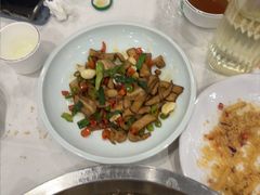 -鑫巴蜀小镇 · 水煮鱼专研店(玉桥店)