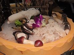 -老牌坊云南鱼豆花火锅(哈西万达店)
