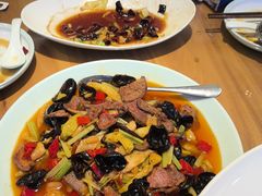 -严记小天府酸菜鱼(西四路店)