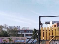 -趣玩宠物乐园寄养训犬训狗游泳池