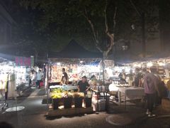 -吴山路夜市