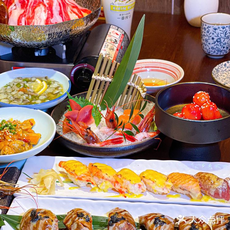 瞬间被治愈！寿喜锅、豪华鹅肝手握，每次都吃到光盘