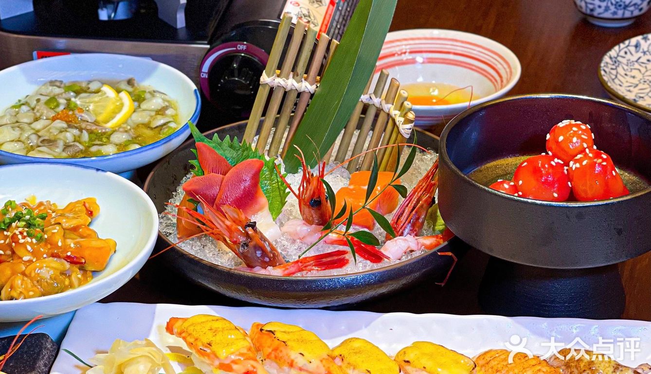 瞬间被治愈！寿喜锅、豪华鹅肝手握，每次都吃到光盘