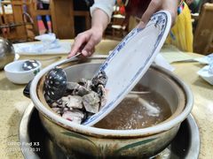 -东巴谷野生菌火锅餐厅