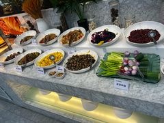 -川骄海鲜自助(王府井奥莱UP TOWN店原世界之花店)