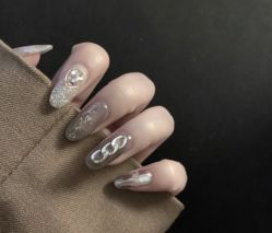 -Pink You美甲美睫纹绣定制中心