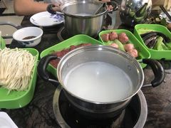 特色粥底火锅-蚝专家