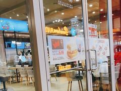 门面-肯德基(龙之梦购物中心店)