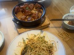 -严记小天府酸菜鱼(西四路店)