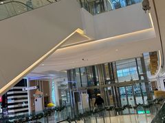 -LuOne凯德晶萃广场(徐家汇路店)