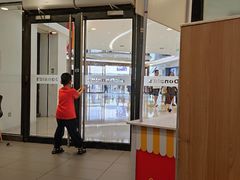 -麦当劳(民盈·国贸城店)