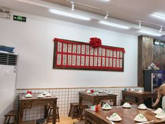 -佬缸炮江湖川菜(玉林店)