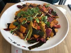 -拿渡·水煮鱼麻辣香锅(王府井奥莱·香江小镇店)