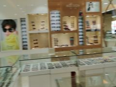 -利客来眼镜店(崂山百货店)