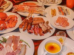 -广州万富希尔顿酒店·感趣自助餐厅·金秋蟹宴生蚝海鲜刺身