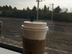 -星巴克(上海虹桥站2A检票口)