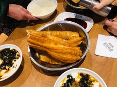 油条-弄堂咪道-饭香·面香·馄饨香(钦州北路田尚坊店)