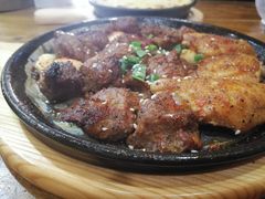 -老东镇啤酒屋海鲜加工·蒸汽海鲜·海鲜烧烤(台东店)