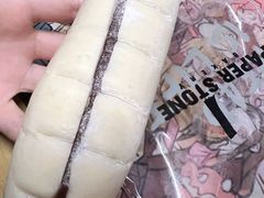 牛油红豆奶棒面包-PAPER STONE BAKERY(天汇广场店)