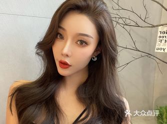 毕老师忙活了一下午新发色真喜欢呀