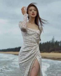 -Renee芮亦婚纱(原丽莎)