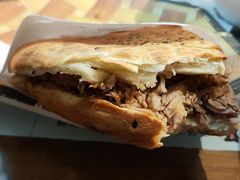 肉夹馍-元志初腊汁肉夹馍(钟楼粉巷店)