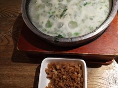 -蜜桃餐厅·伴山(湖滨商业街店)