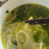 这家卖“”乌鸡汤米线”和重庆小面