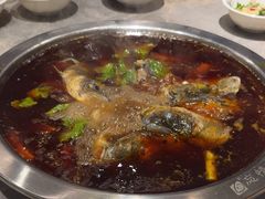 -忘情水鱼头·鲜鱼火锅(滨江中路店)