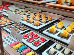 -半岛翡丽海鲜自助餐厅(观风亭店)