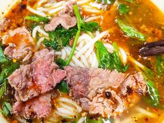 -窄巷口生烫牛肉米线(客村店)