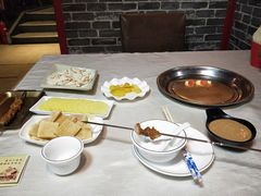 -羊家胡同·龙虾烧烤火锅(龙汇路店)