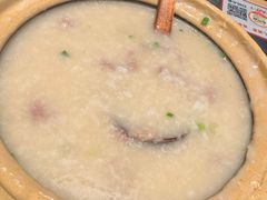 生滚牛肉粥-潮界(虹桥新天地店)