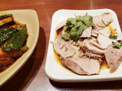 -亮亮面馆(经六路店)