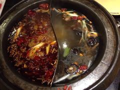 -宽板凳老灶火锅(簋街店)