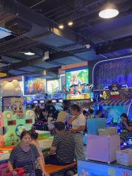 -卡通尼乐园(荟聚中心店)
