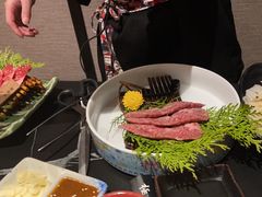 -山川小町·极番烧肉(新地假日广场店)