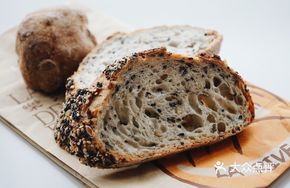 Multigrain Big Bread