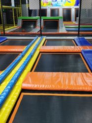 点击看大图 -蹦贝运动中心·蹦床·攀岩·闯关(龙岗店)